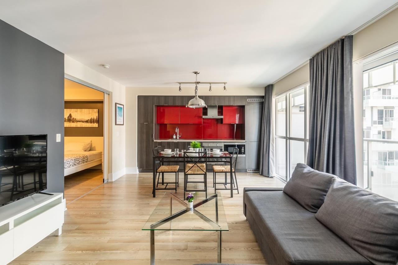 شقة Across From The Cn Tower, Metro Toronto Convention Centre And Rogers Centre In Downtown Toronto Core المظهر الخارجي الصورة